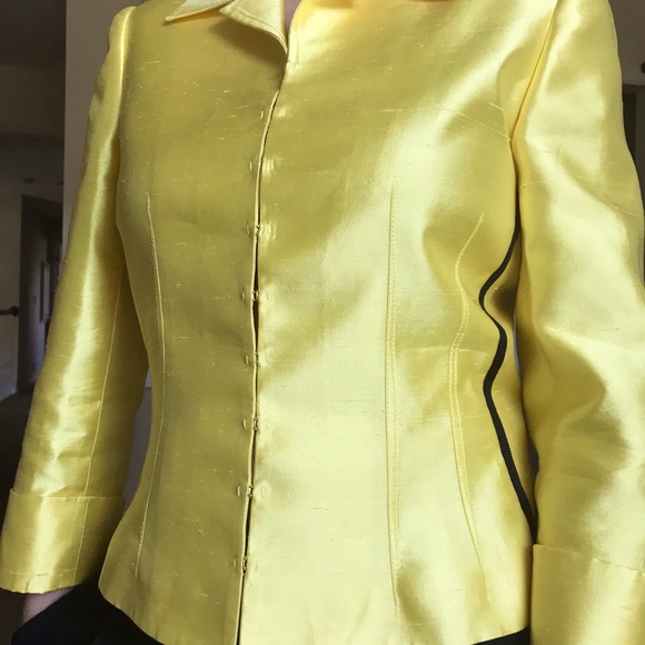 Sassy Jacket - Picture 2 of 13